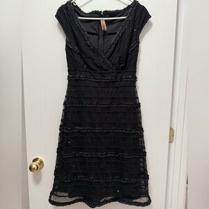 Vintage Tadashi Black Mesh Sequin Tiered Lace V-neck Cocktail Dress Size 4